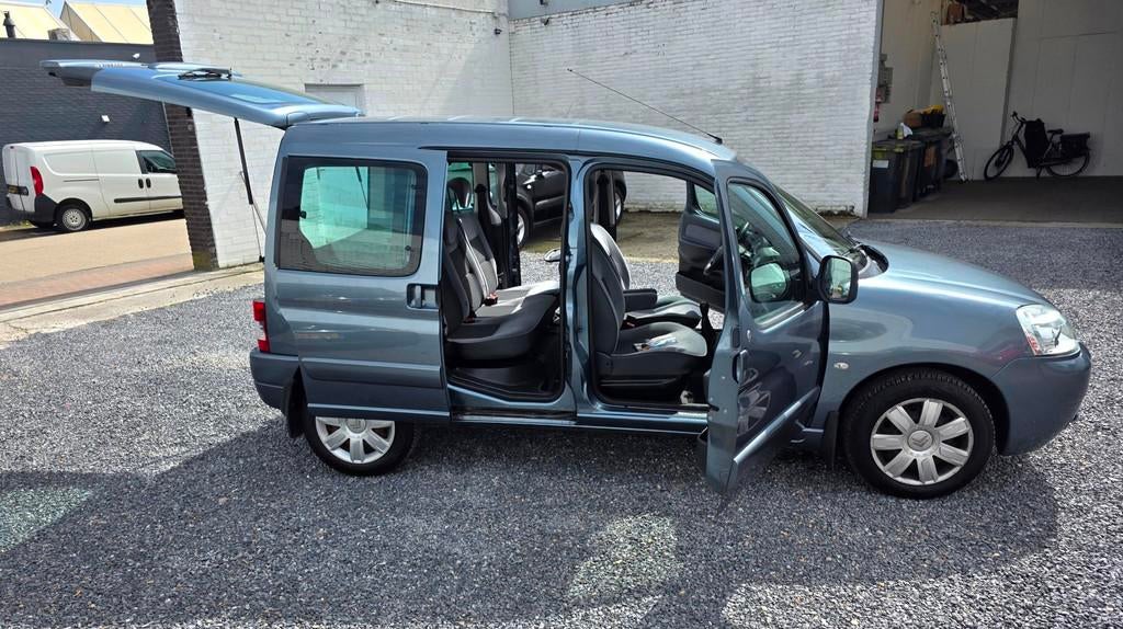 Citroen Berlingo 1.6i 16V M.sp. CoolT 2x zijdeur en airco, Auto's, Citroën, Gebruikt, Zwart, Metallic lak, Origineel Nederlands