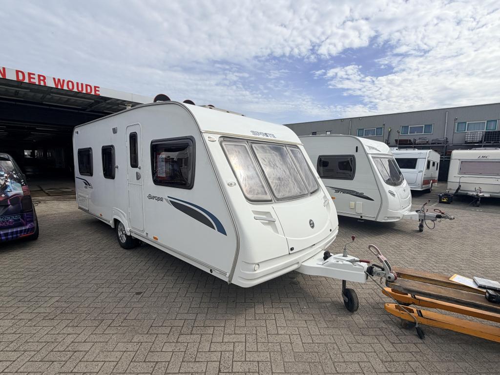 Sprite Europa 495 Mover, Voortent Fransbed, Rondzit, Bedrijf, Dwarsbed, 5 tot 6 meter