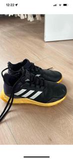 Hockey schoenen veld adidas sneakers maat 35, Sport en Fitness, Hockey, Ophalen of Verzenden, Zo goed als nieuw