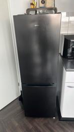 CHiQ Koelkast 144cm hoog. 1 jaar oud., Ophalen, 200 liter of meer, Met aparte vriezer, 160 cm of meer