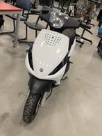 Zip 50cc, Fietsen en Brommers, Scooters | Piaggio, Ophalen of Verzenden, Zo goed als nieuw, Benzine, Zip