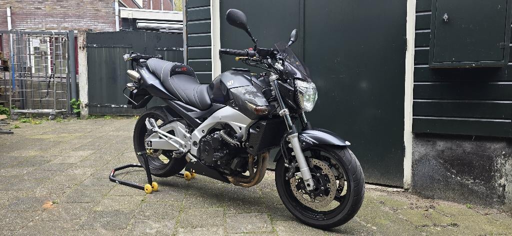 Suzuki GSR 600A ABS Carbon Look, groot onderhoud veel extras, Motoren, Occasion, 4 cilinders, Motorrijbewijs A, Particulier