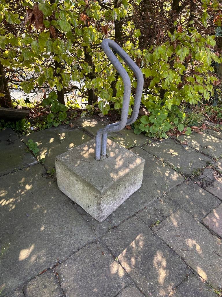 Fietshouder beton, Fietsen en Brommers, Fietsaccessoires | Fietsenrekken, Ophalen, Gebruikt