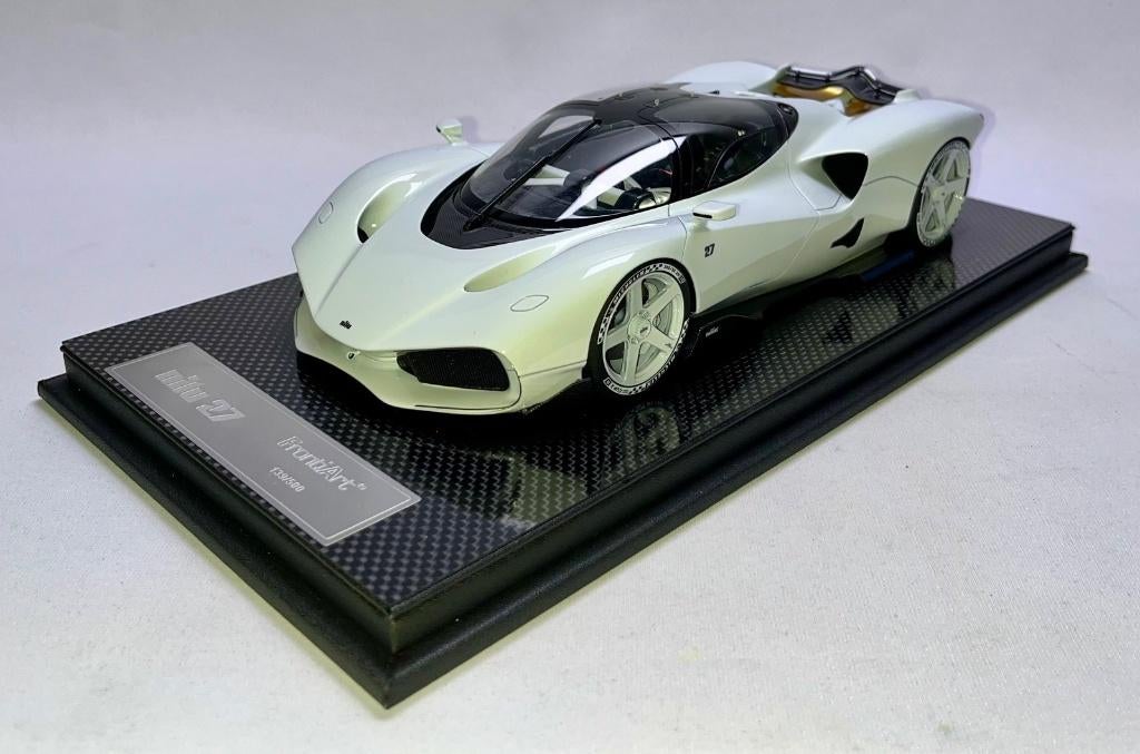 Nilu 27 Wit 1:18 van FrontiArt