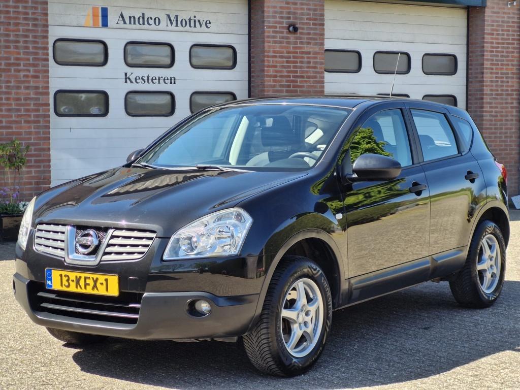 Nissan QASHQAI Acenta 1.6 Airco - trekhaak (bj 2009), Auto's, Nissan, 1272 kg, Gebruikt, Zwart, Origineel Nederlands