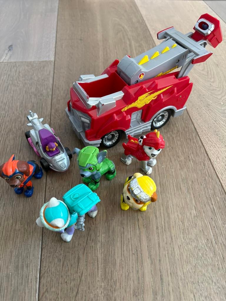 Paw Patrol speelfiguren, auto en grote auto, Kinderen en Baby's, Speelgoed | Speelgoedvoertuigen, Ophalen of Verzenden, Gebruikt
