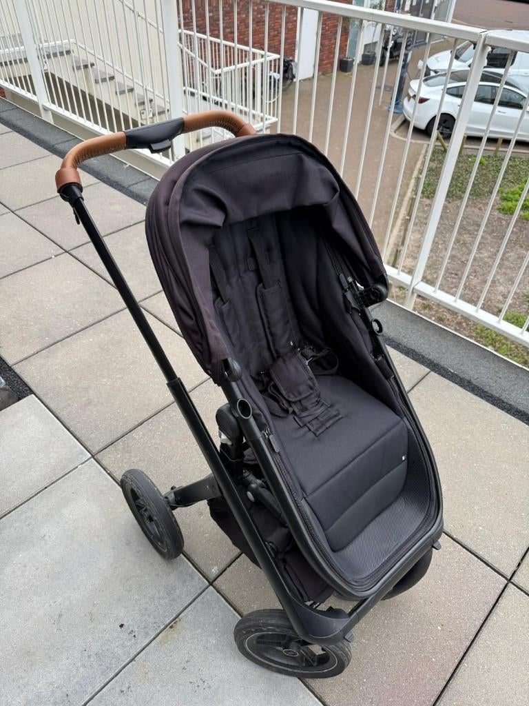 Kinderwagen Dubatti donkerblauw, Kinderen en Baby's, Kinderwagens en Combinaties, Overige merken, Gebruikt, Ophalen of Verzenden