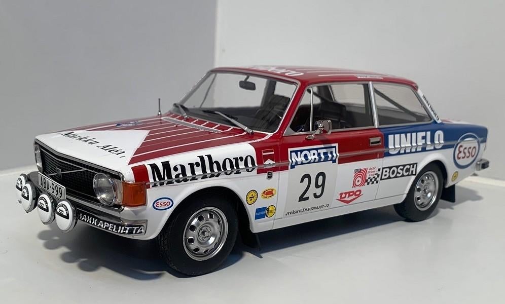 Volvo 142 1:18 1000 meren rally 1973 MCG. Model. Car. Group, Ophalen of Verzenden, Nieuw, Auto, Overige merken