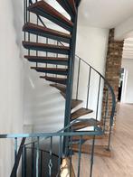 Stalen wenteltrap van kelder tot zolder, Doe-het-zelf en Verbouw, Ladders en Trappen, Ophalen, Gebruikt, Trap, 4 meter of meer