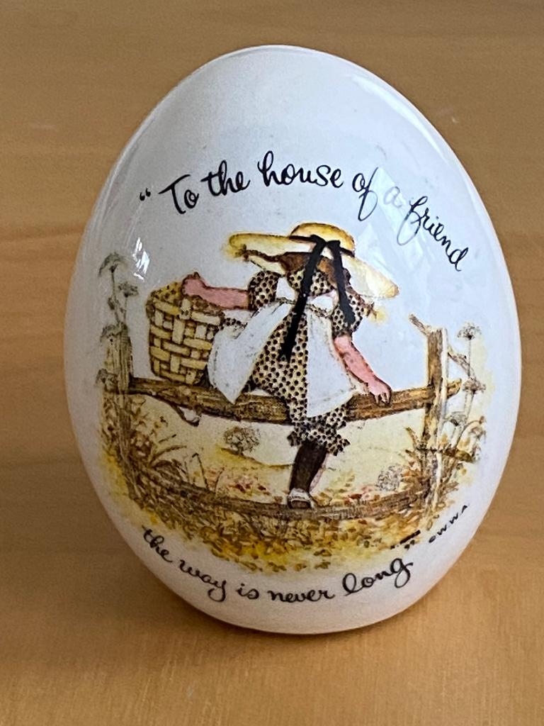Vintage Pasen Holly Hobbie ei aardewerk jaren 70 zgan, Ophalen of Verzenden, Zo goed als nieuw