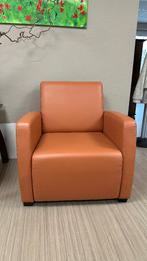 Oranje lounge fauteuil, Ophalen, Strak, Minder dan 75 cm, Leer