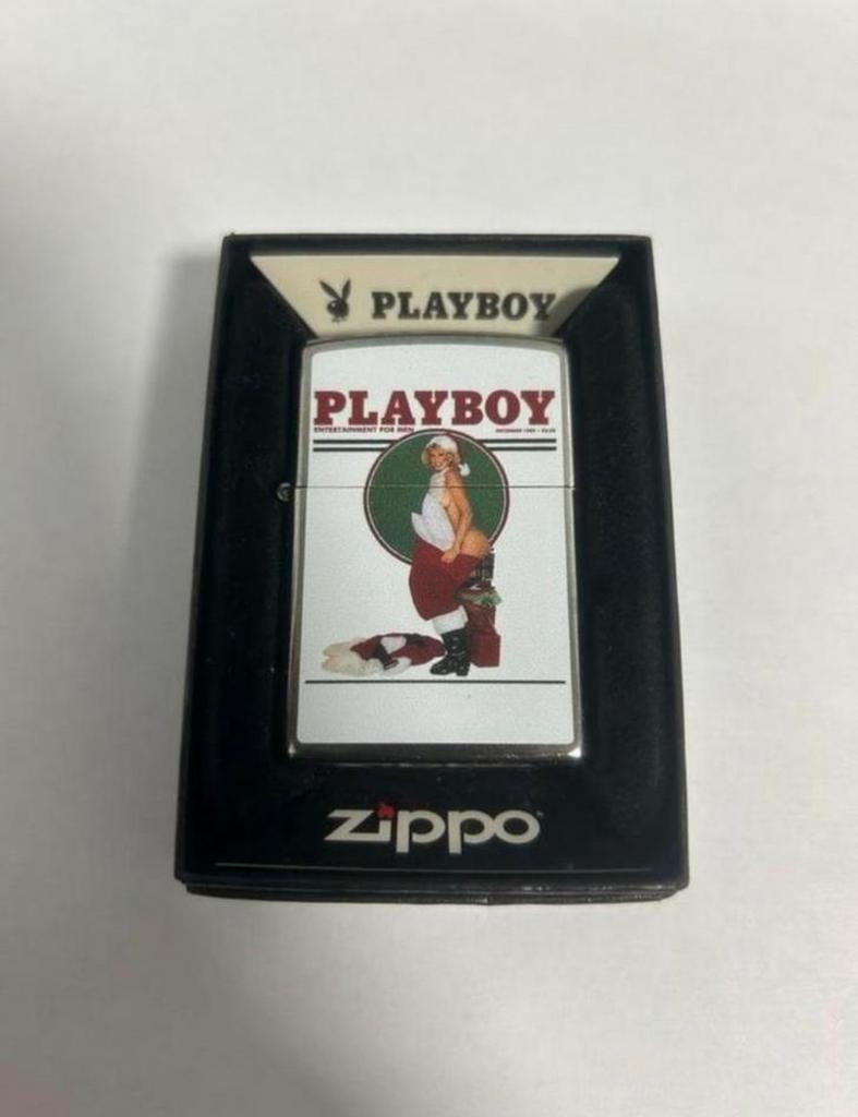 Zippo - Playboy Christmas - 1982 December - Gloednieuw, Ophalen of Verzenden, Zo goed als nieuw, Aansteker
