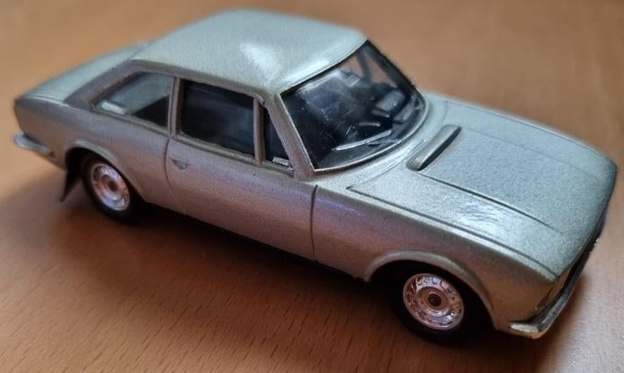Solido peugeot 504 coupe V6 zilvergrijs, Ophalen of Verzenden, Zo goed als nieuw, Auto, Overige merken
