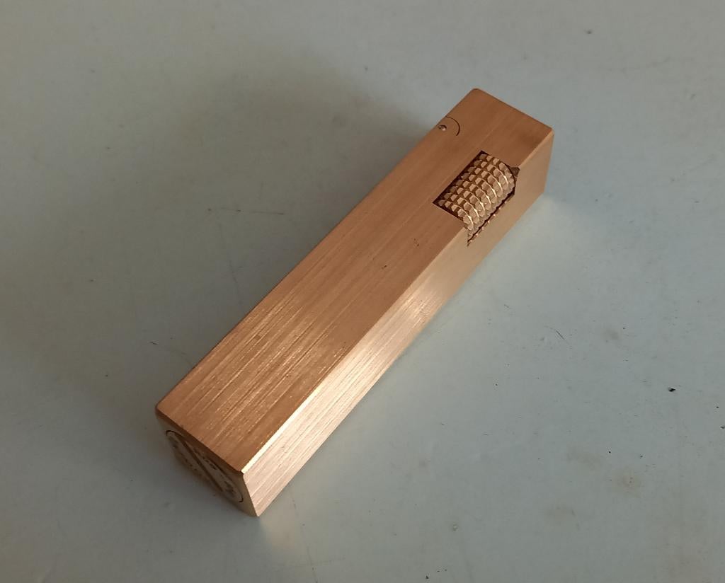 Luxe messing aansteker vierkant, benzine, Verzenden, Aansteker