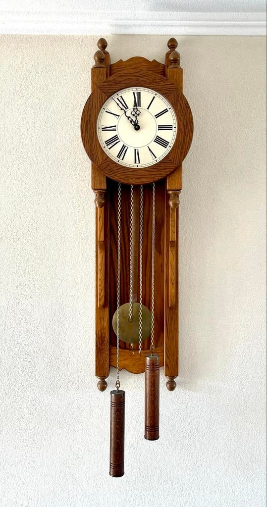 Houten hangklok met slinger en gewichten, Ophalen, Gebruikt, Analoog, Wandklok