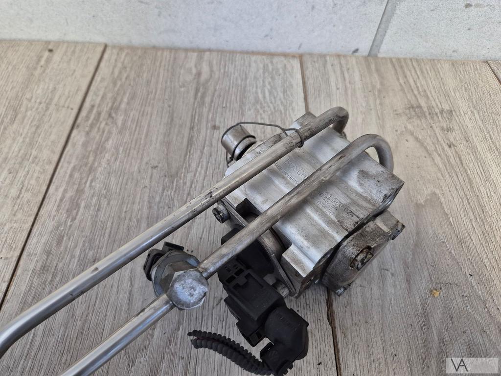 Hogedrukpomp motor VW 1.4 en 1.6 fsi  03c127025L bosch €100, Gebruikt, -, Volkswagen, -