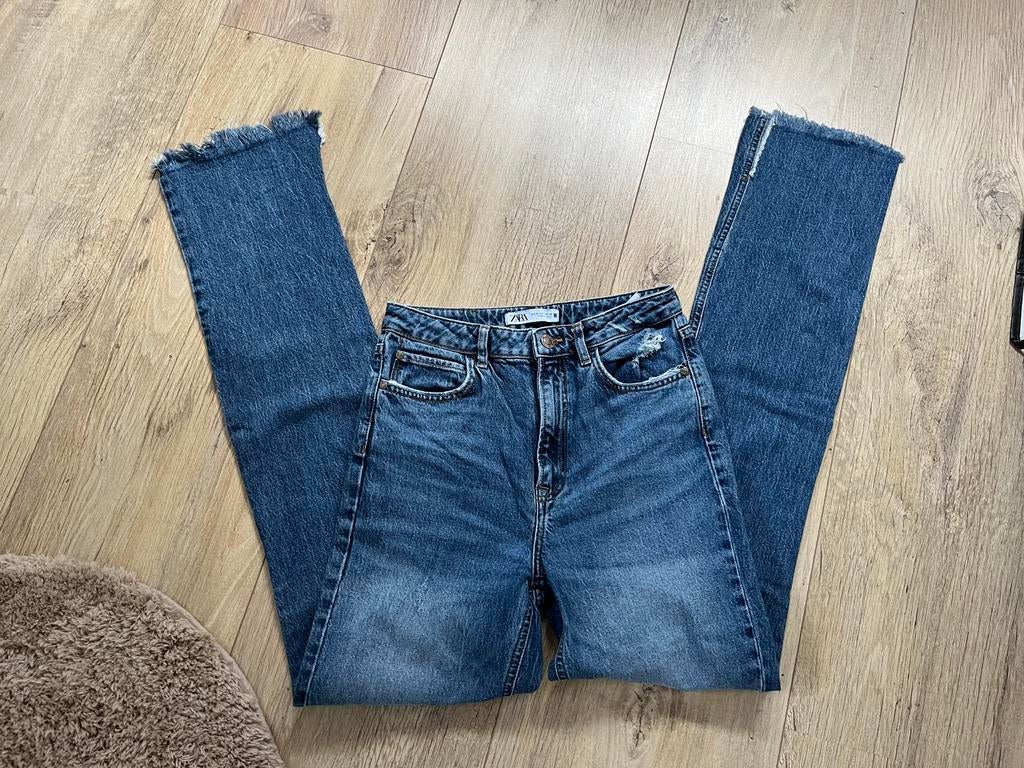 Super mooie donkere Zara jeans spijkerbroek maat 36, Ophalen of Verzenden, Zo goed als nieuw, Blauw, W28 - W29 (confectie 36)