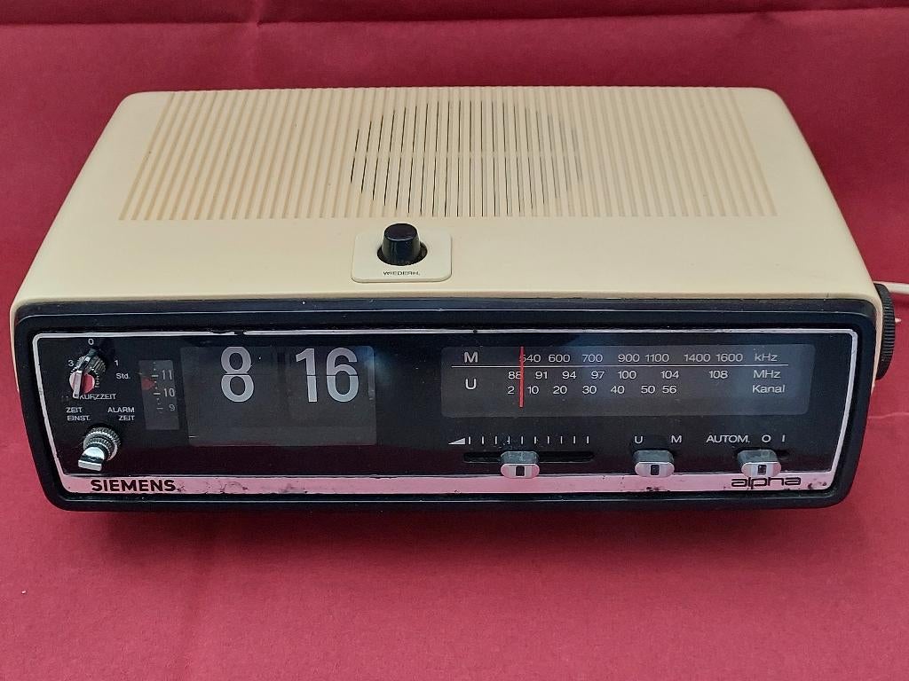 Zeldzame Siemens Alpha RG222 wekkerradio FLIPOVER de 70’s, Ophalen of Verzenden, Zo goed als nieuw, Overige typen