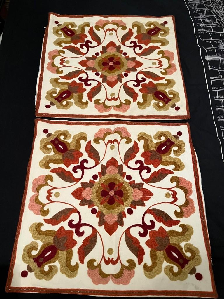 Twee kussenhoezen, katoen, nieuwstaat, beige oranje rood, Ophalen of Verzenden, Zo goed als nieuw, Rood, Vierkant