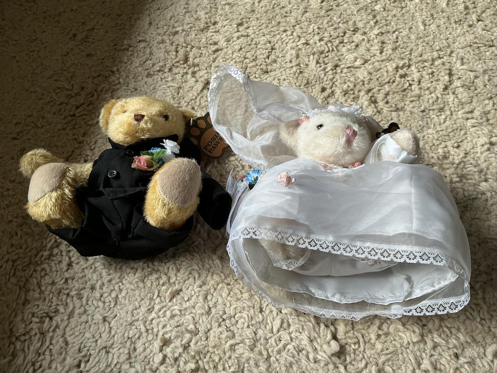 Bruidspaar knuffelberen nieuw opbr giro 555, Ophalen of Verzenden, Nieuw, Beer