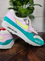 Nike Air Max 1 Blue Pink Yellow maat 46, Kleding | Heren, Schoenen, Blauw, Nike, Nieuw, Ophalen of Verzenden