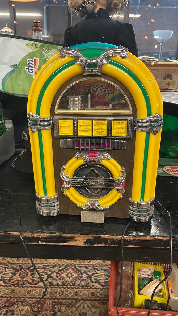 Radio, Verzamelen, Automaten | Jukeboxen, Ophalen of Verzenden, Zo goed als nieuw, 1970 tot heden, Overige merken