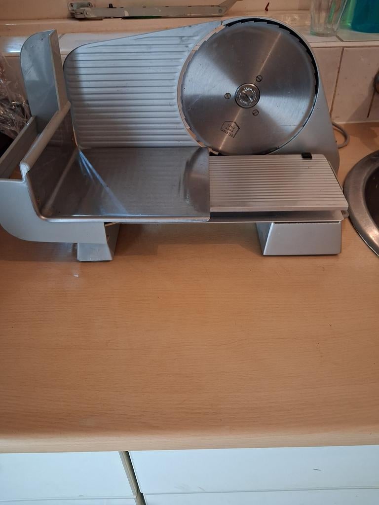 Goedwerkende Vlees/Kaas Snijmachine - Graef, Witgoed en Apparatuur, Keukenmixers, Gebruikt, Ophalen of Verzenden