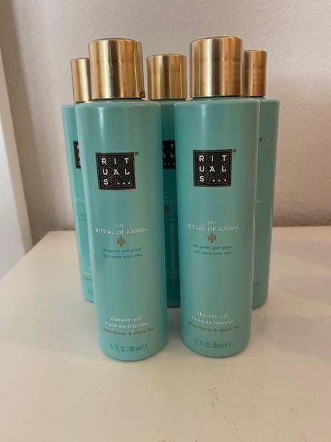 Nieuw Rituals Karma shower oil 200 ml, Sieraden, Tassen en Uiterlijk, Uiterlijk | Lichaamsverzorging, Ophalen of Verzenden, Nieuw