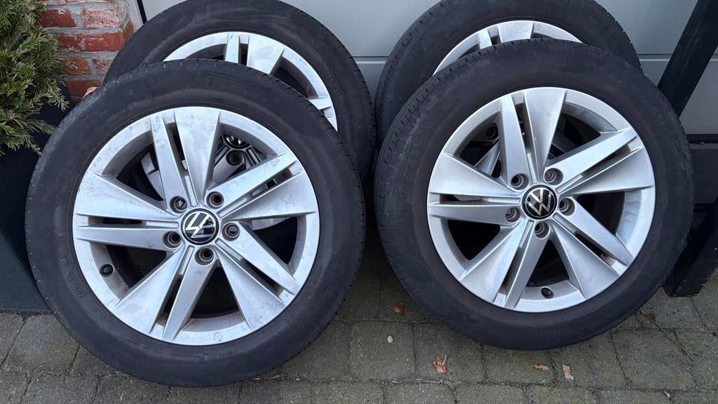 4x 16 inch originele VW velgen + Pirelli Cinturato P7 banden, Auto-onderdelen, Banden en Velgen, Ophalen, Gebruikt, 16 inch, Banden en Velgen