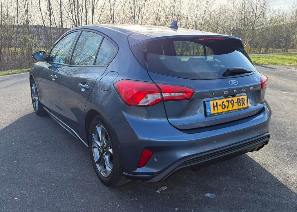 Ford Focus EcoBoost ST Line Stuur/Stoelverwarming Keyless Go, Auto's, 125 pk, Zwart, Blauw, Origineel Nederlands
