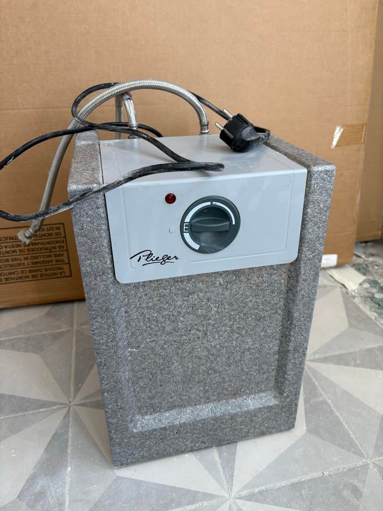 Plieger 10 liter boiler - Perfect werkend, Doe-het-zelf en Verbouw, Geisers en Boilers, Ophalen, Gebruikt, Boiler, Minder dan 20 liter
