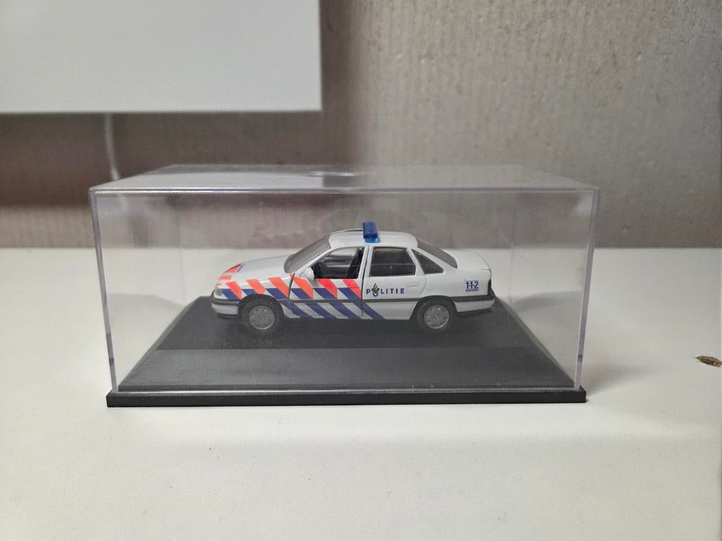 Schuco Opel Vectra Politie Ijssellanden, Ophalen of Verzenden, Zo goed als nieuw, Auto, Schuco