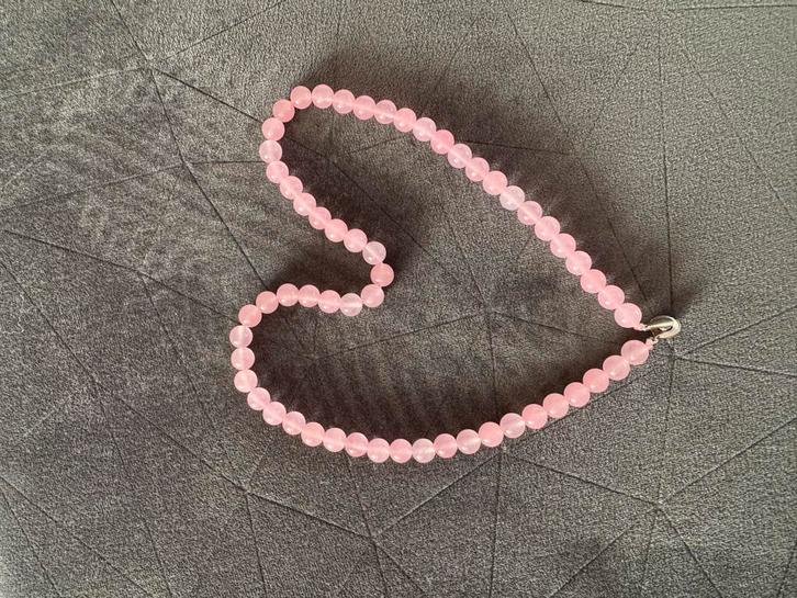 Rozenkwarts kralen ketting, Sieraden, Tassen en Uiterlijk, Kettingen, Zo goed als nieuw, Steen of Mineraal, Roze, Met edelsteen