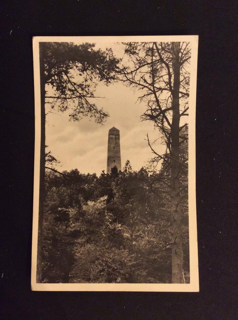 Leusden, Pyramide van Austerlitz Den Treek, Verzamelen, Ansichtkaarten | Nederland, Ophalen of Verzenden, 1940 tot 1960, Gelopen