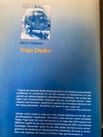 Yoga Dipika - B.K.S. Iyengar (2e druk 1989), Ophalen of Verzenden, Gelezen