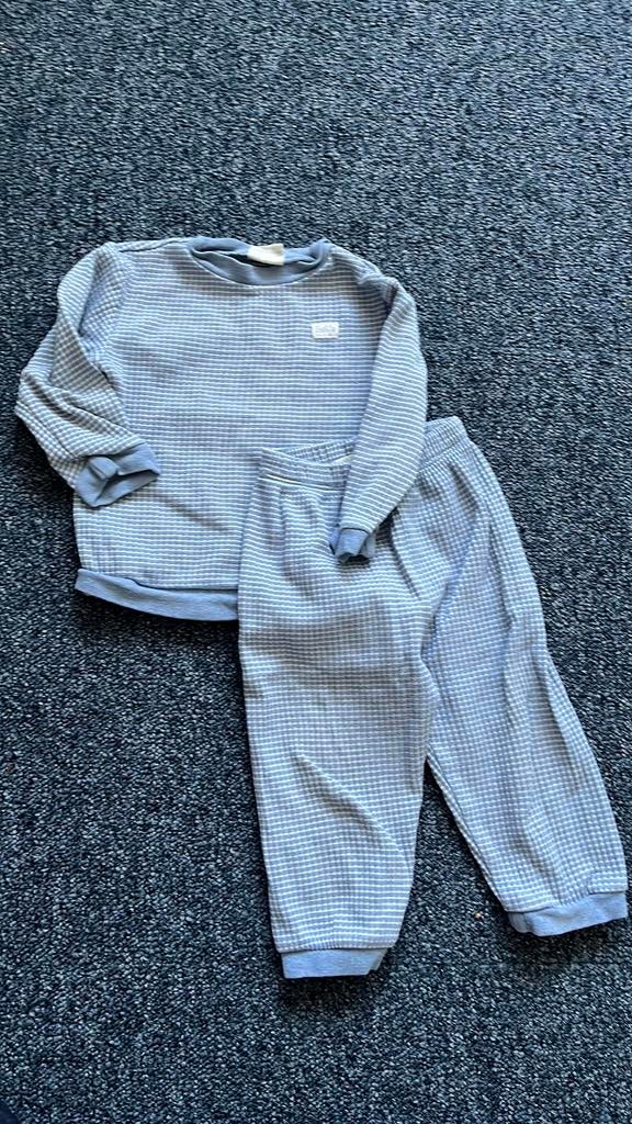Feetje pyama maat 86, Kinderen en Baby's, Ophalen, Zo goed als nieuw, Jongetje of Meisje, Nacht- of Onderkleding