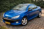 Peugeot 206 1.6 16V CC 2003 Blauw, Auto's, Voorwielaandrijving, 4 cilinders, Cabriolet, 49 €/maand