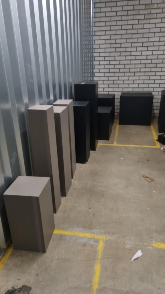 Diverse houten pilaren in verschillende maten, Ophalen