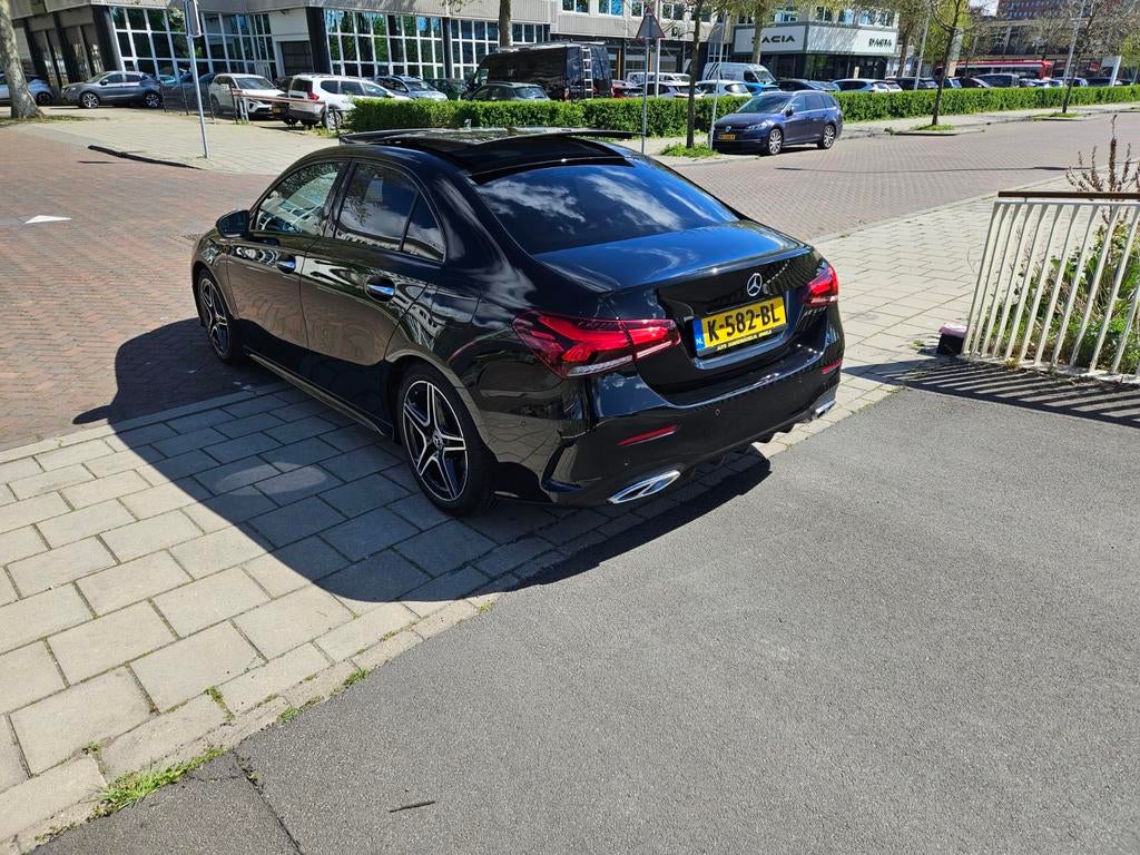 Mercedes-Benz A-Klasse A 180 Sedan 136pk 7G-DCT 2020 Zwart, Auto's, 136 pk, 1280 kg, Zwart, 4 cilinders