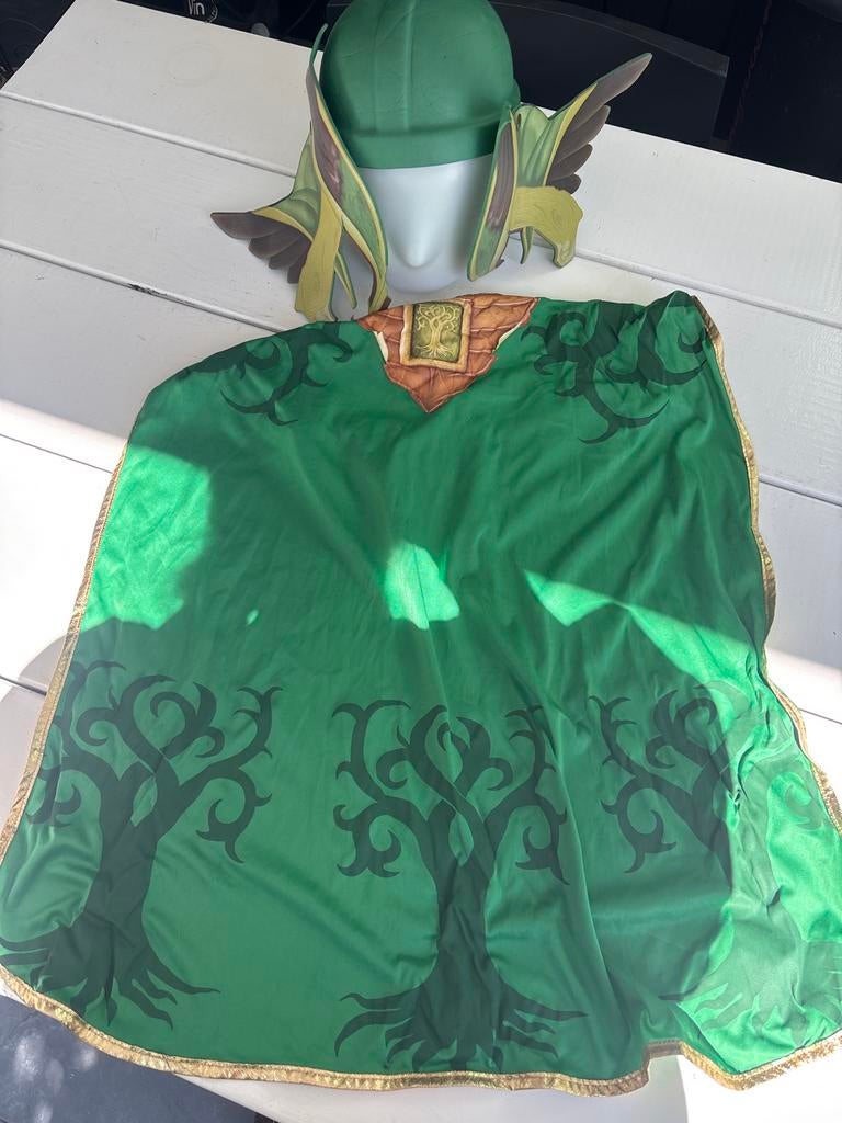Efteling Ravelijn cape met helm - Verkleedset, Verzamelen, Efteling, Ophalen of Verzenden, Gebruikt, Kleding