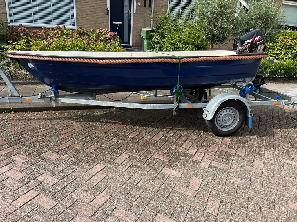 Polyester boot met Mercury buitenboordmotor, Ophalen, Gebruikt, Minder dan 10 pk, Tot 6 meter