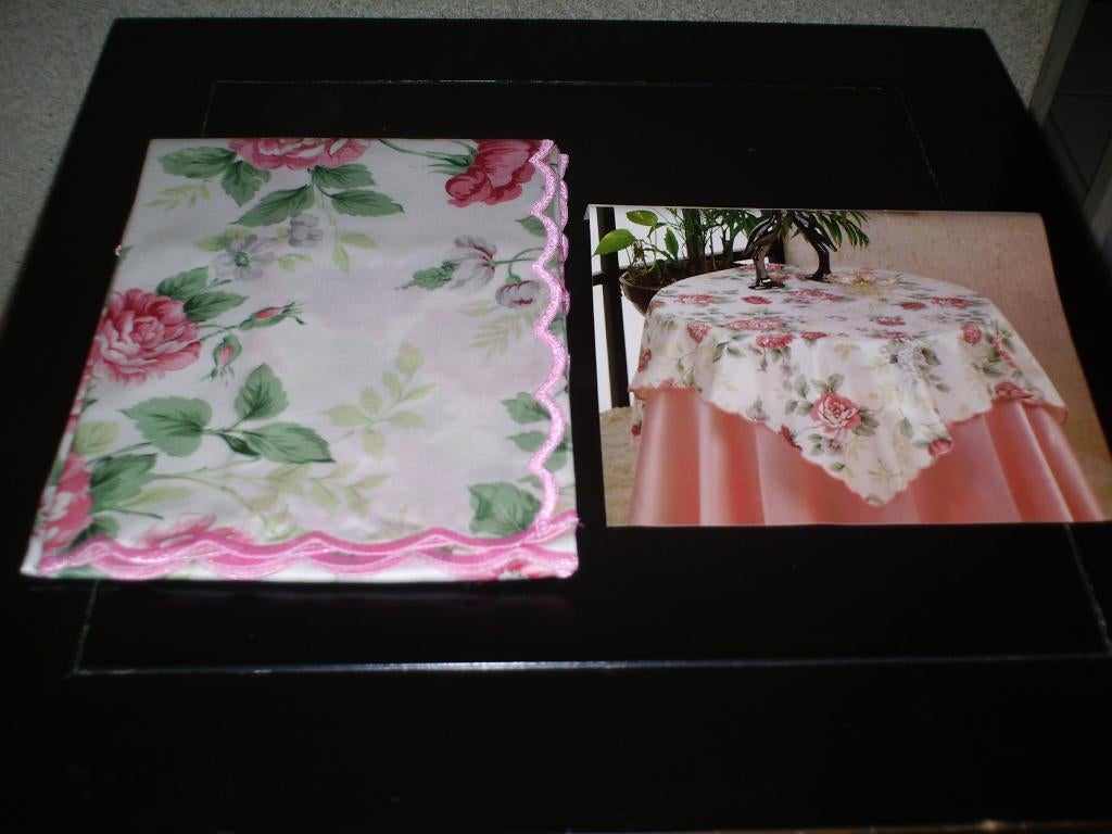 Tafelkleed 90x90cm Olimpia roze. NIEUW !!, Ophalen of Verzenden, Nieuw, Roze, Tafelkleed of Tafelzeil