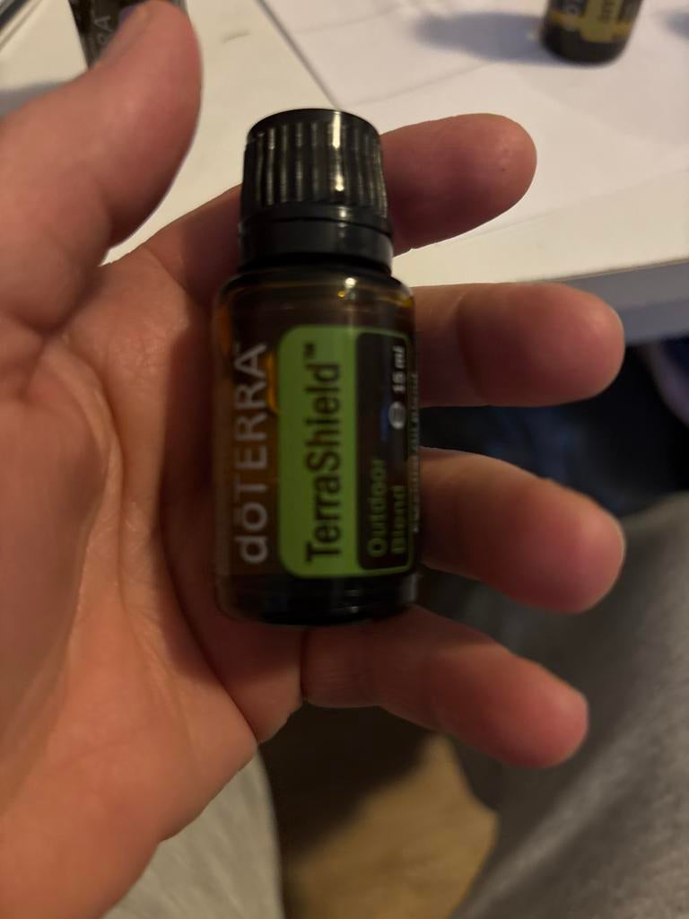 DoTERRA TerraShield Outdoor Blend 15 ml, Ophalen of Verzenden, Gebruikt, Aroma