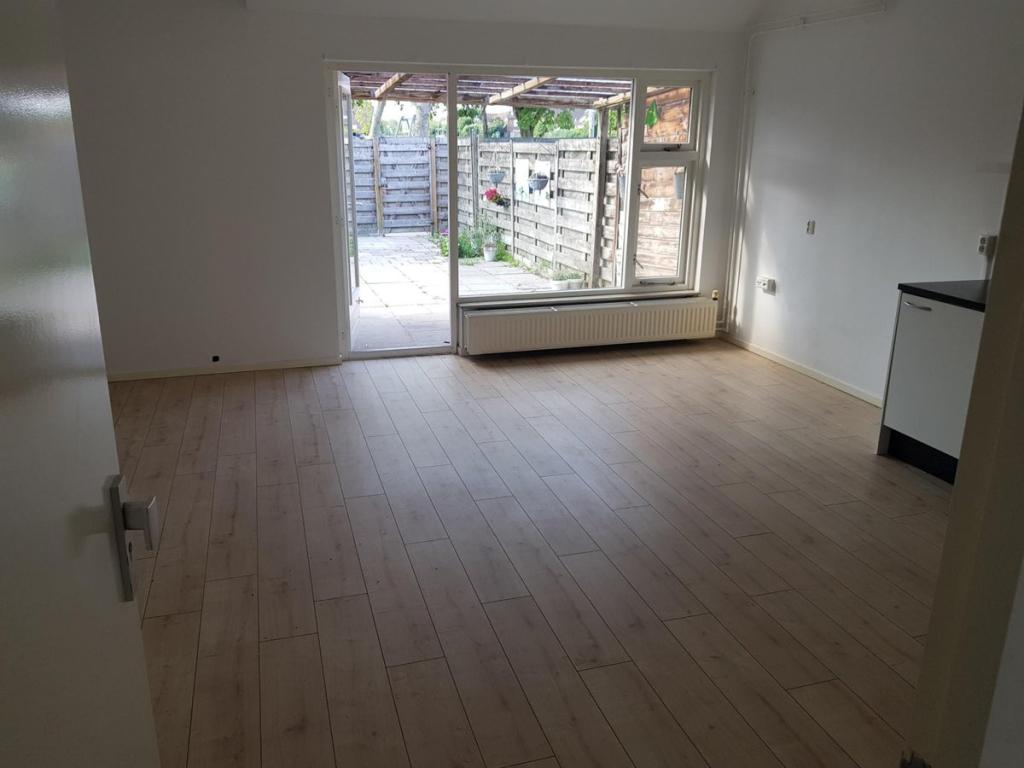 NIEUW! Woonruimte te huur Hilversumpad, Almere
