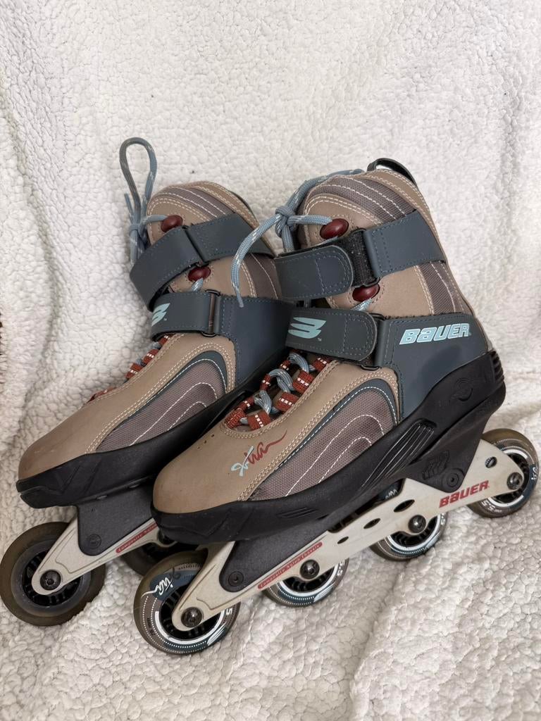 Bauer Skates (Maat 40,5) + Bauer V-Tech Bescherming, Ophalen of Verzenden, Zo goed als nieuw, Bauer