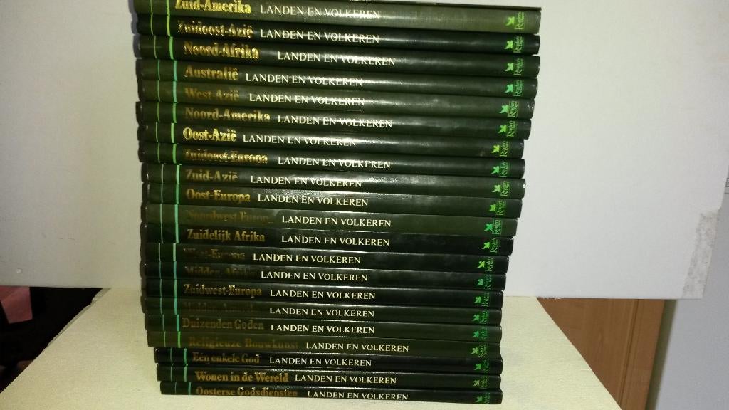 encyclopedie landen en volkeren, Boeken, Ophalen, Zo goed als nieuw, Algemeen, Complete serie