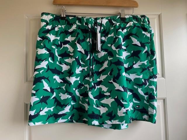 Nieuwe zwemshort van Tommy Hilfiger groen maat XL, Kleding | Heren, Badmode en Zwemkleding, Tommy Hilfiger, Maat 56/58 (XL), Ophalen of Verzenden