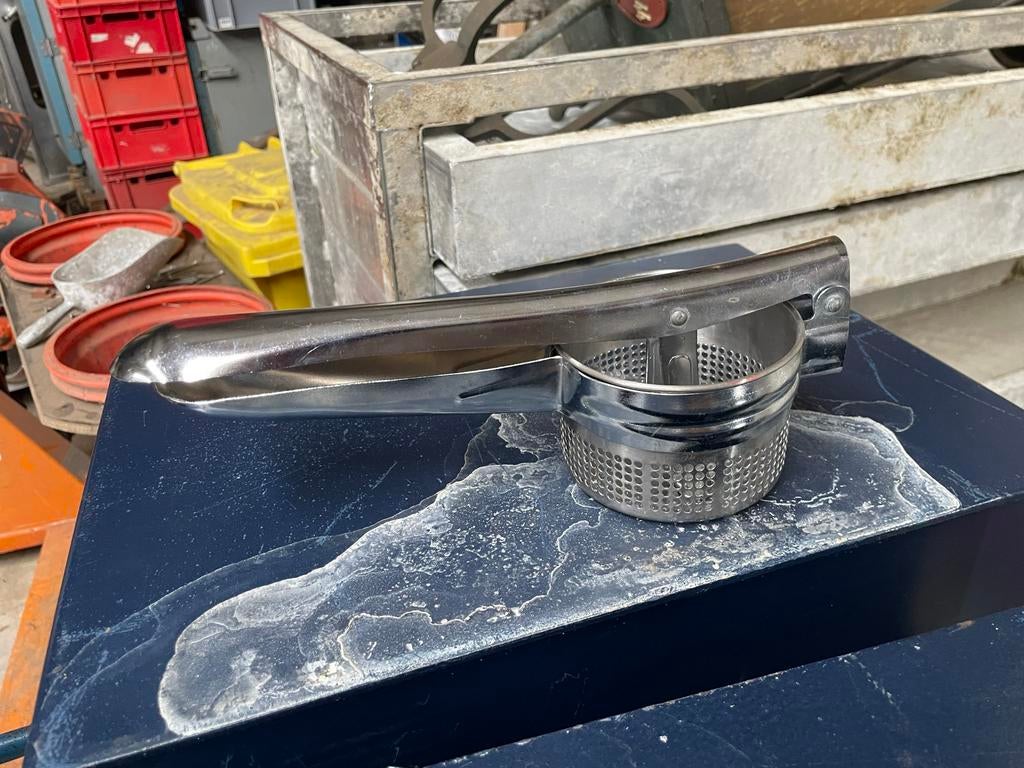 Rvs purreeknijper aardappelstamper aardappelpers, Ophalen of Verzenden