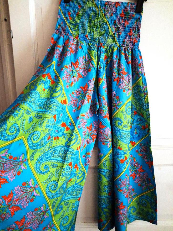 extra wijde zomerbroek M, Kleding | Dames, Broeken en Pantalons, Zo goed als nieuw, Maat 38/40 (M), Blauw, Lang, Ophalen of Verzenden