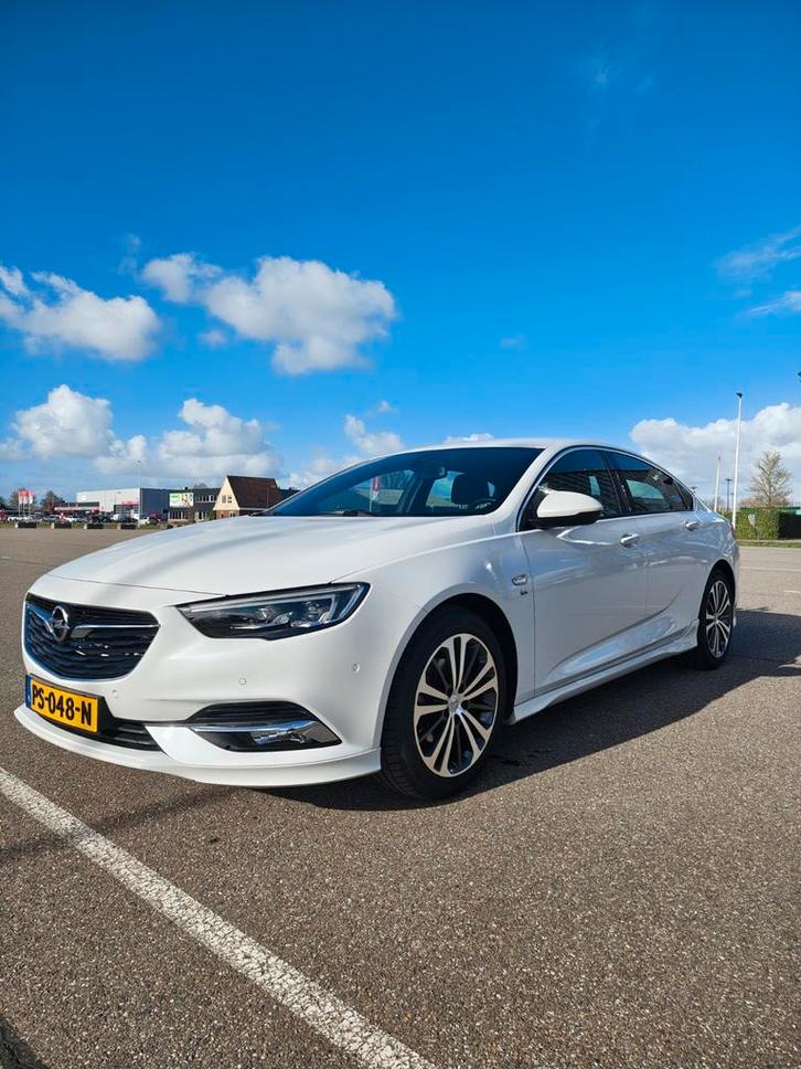 Opel Insignia 1.5 Turbo OPC-Line Innovation, NL auto!, Auto's, Opel, Particulier, Insignia, 360° camera, ABS, Achteruitrijcamera